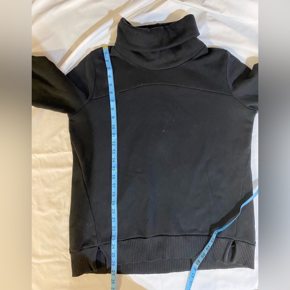 Alo Haze Long Sleeve Pullover Black Size Large EUC - Picture 7 of 8